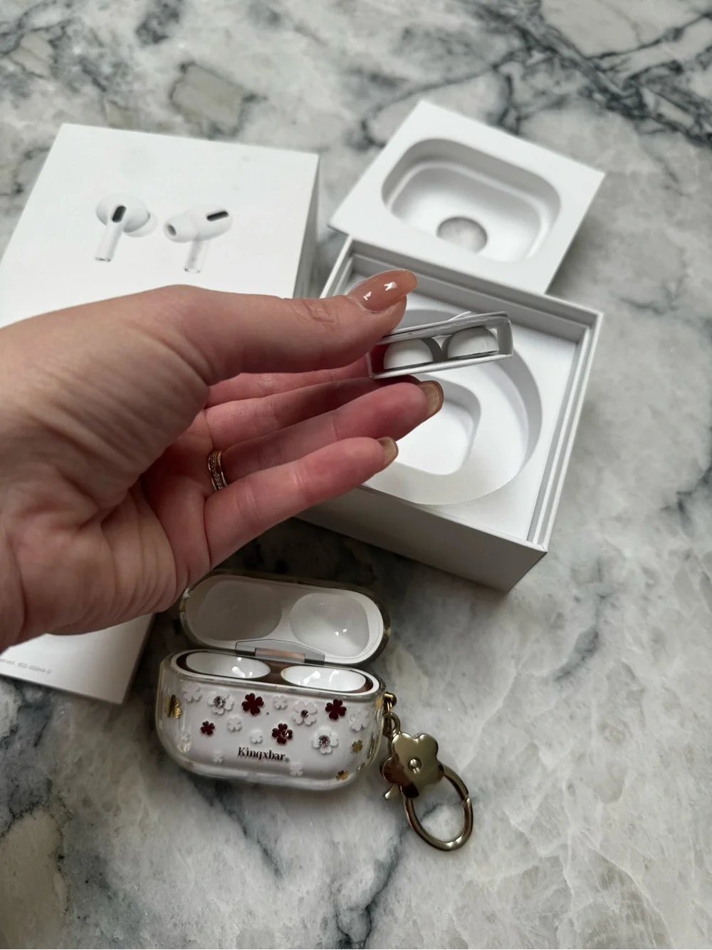 Apple airpods pro
